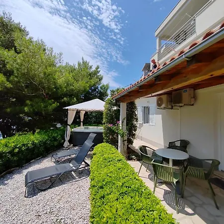 Apartment Villa Noa Mimice Mimice